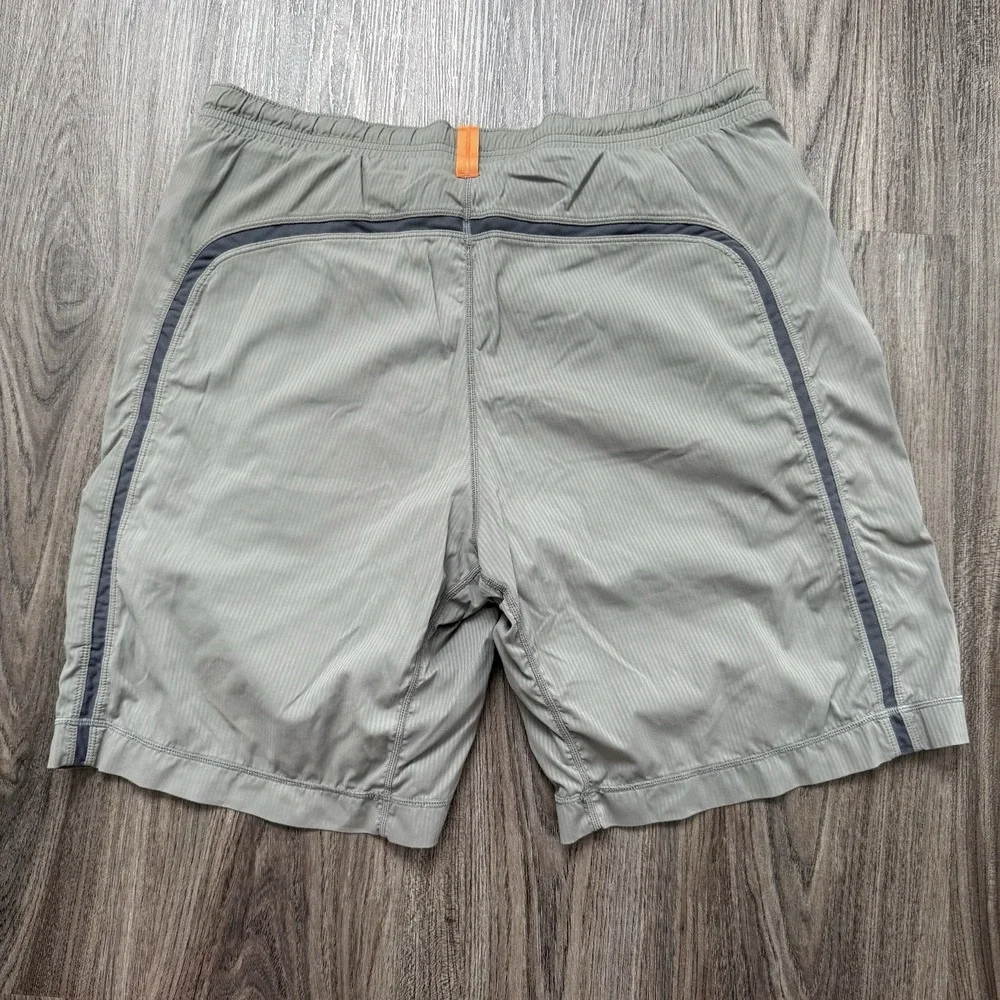 Lululemon Light Green Khaki Lined Drawstring 9